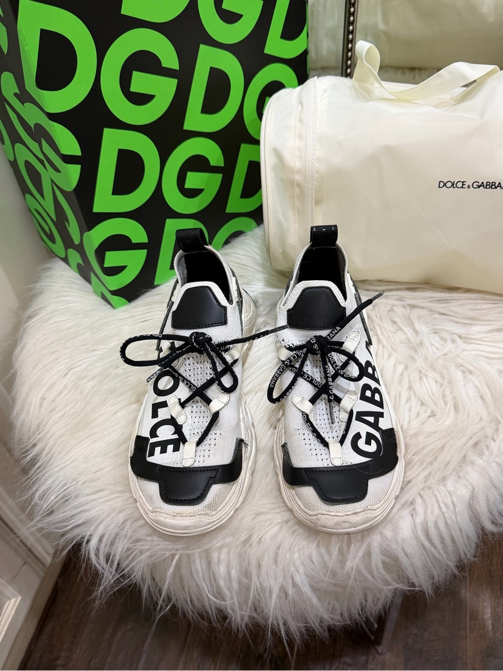 Dolce & Gabbana White and Black Logo Low-Top Sneakers kids